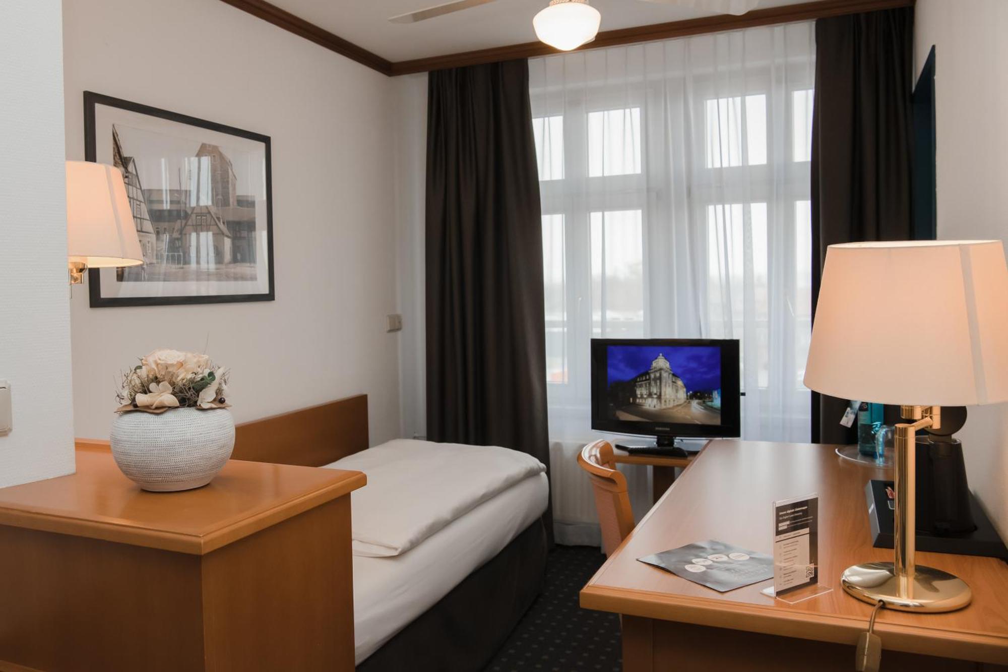 Hotel Alekto ไฟรแบร์ก ภายนอก รูปภาพ